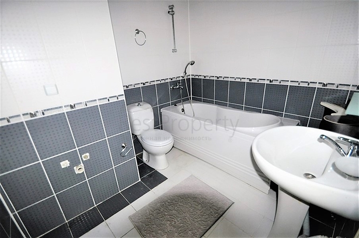 Меблированная трехкомнатная квартира в Тосмуре