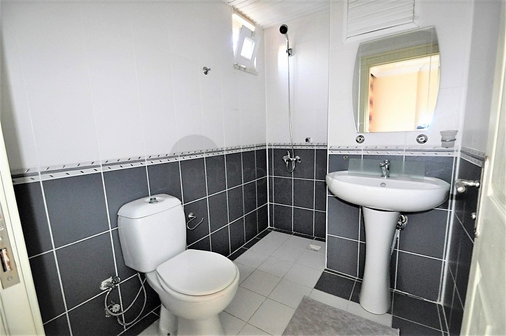 Меблированная трехкомнатная квартира в Тосмуре