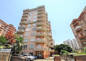 Меблированная трехкомнатная квартира в Тосмуре