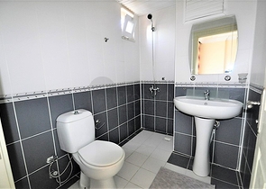 Меблированная трехкомнатная квартира в Тосмуре