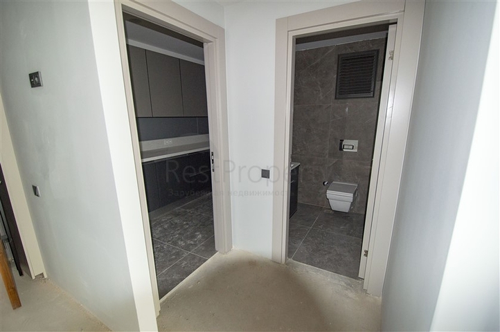 Коммерческие помещения на продажу в центре Анталии