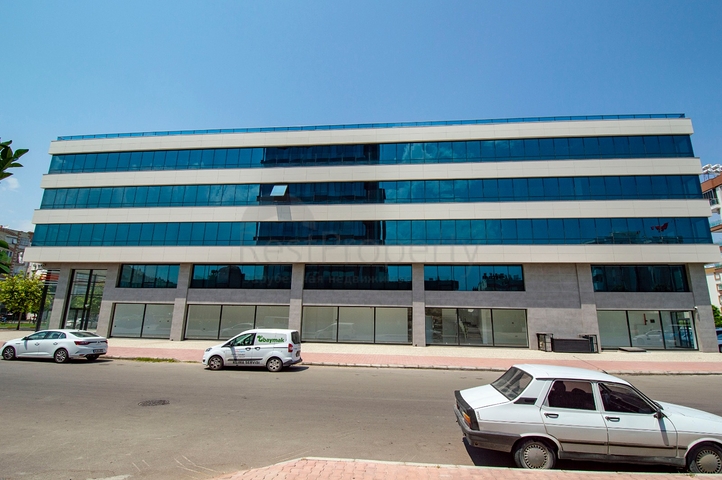 Коммерческие помещения на продажу в центре Анталии