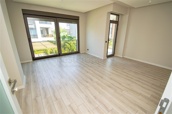 Квартиры 2+1 и 4+1 в комлексе в Гюзельоба Лара 