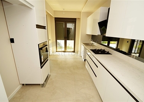 Квартиры 2+1 и 4+1 в комлексе в Гюзельоба Лара 