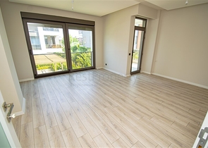 Квартиры 2+1 и 4+1 в комлексе в Гюзельоба Лара 