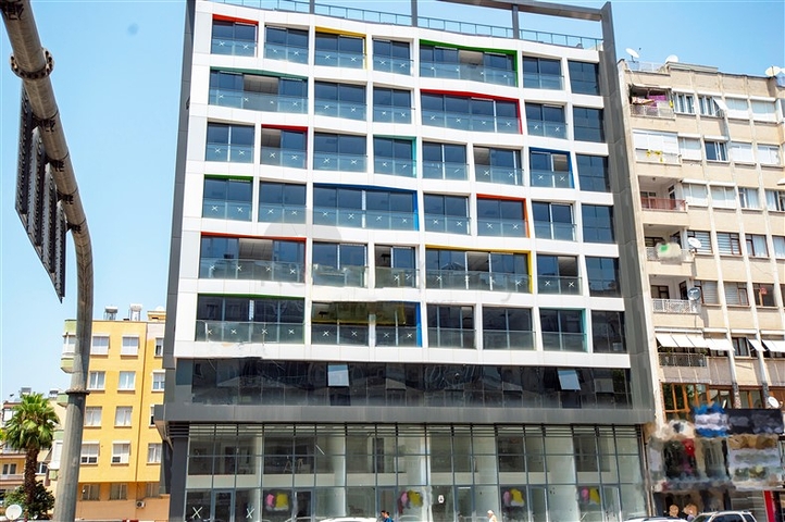 Офисы на продажу в центре города Анталии на ул.100 лет Бульвар