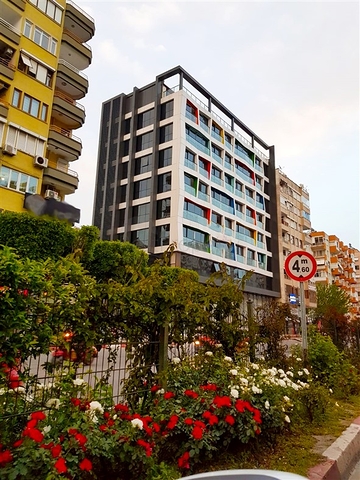 Офисы на продажу в центре города Анталии на ул.100 лет Бульвар