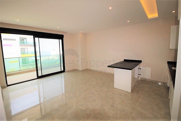 Уютная квартира 1+1 в комплексе на первой береговой линии