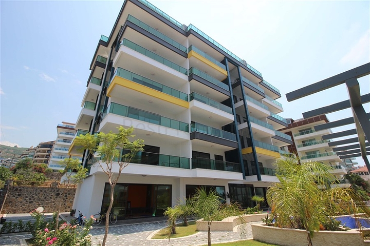 Уютная квартира 1+1 в комплексе на первой береговой линии