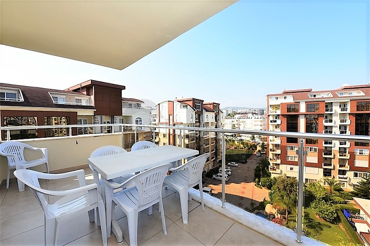 Пентхаус 2+1 в комплексе с отельной инфраструктурой в Авсалларе