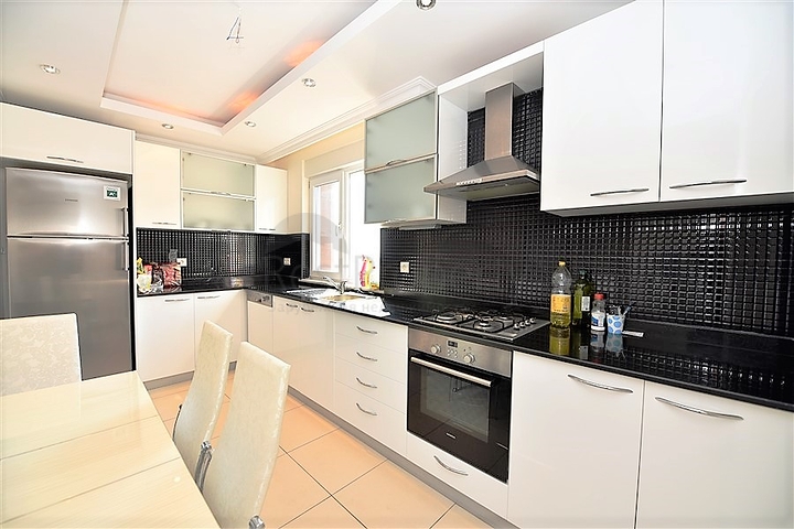 Пентхаус 2+1 в комплексе с отельной инфраструктурой в Авсалларе