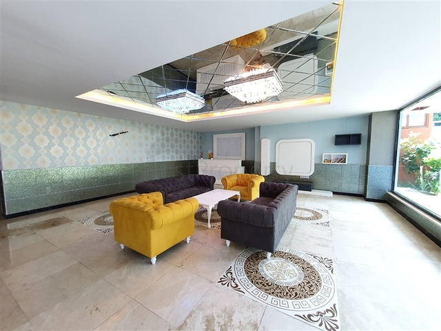 Светлая двухкомнатная квартира 