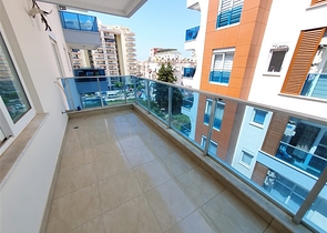 Светлая двухкомнатная квартира 