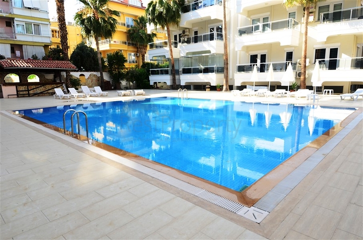 Двухкомнатная квартира в центре Алании