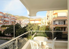 Двухкомнатная квартира в центре Алании