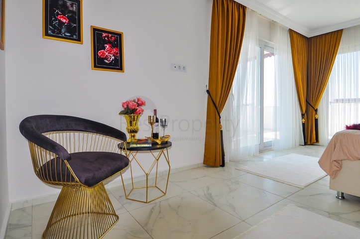 Меблированная квартира - пентхаус по доступной цене