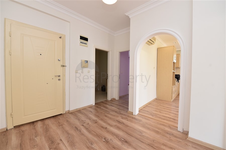 Просторные трехкомнатные апартаменты в районе Аланьи Тосмур