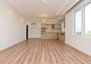 Просторные трехкомнатные апартаменты в районе Аланьи Тосмур