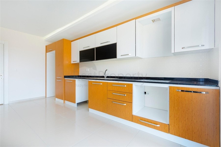 Просторная квартира 3+1 в Махмутларе