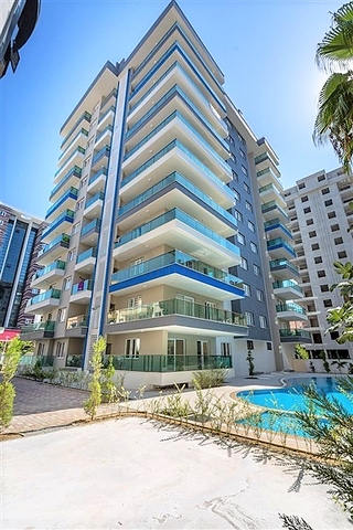 Просторная квартира 3+1 в Махмутларе