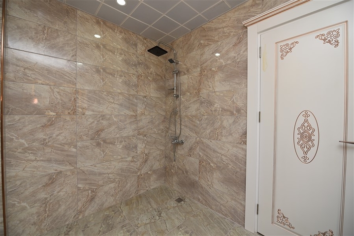 Двухэтажная вилла с видом на море