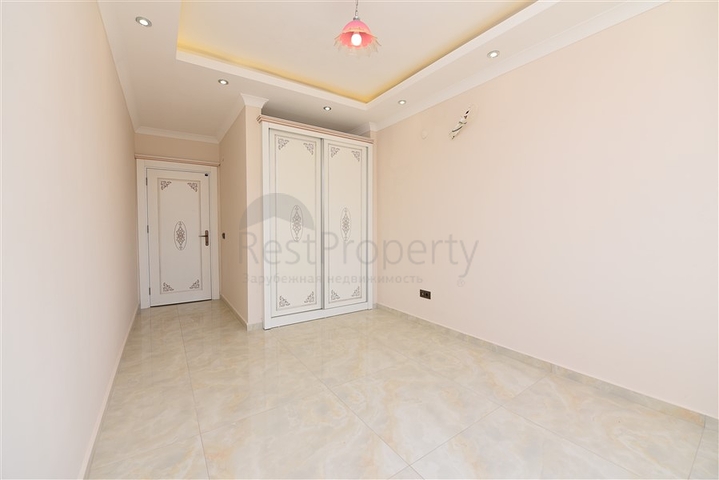 Двухэтажная вилла с видом на море