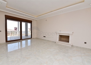 Двухэтажная вилла с видом на море