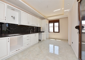 Двухэтажная вилла с видом на море