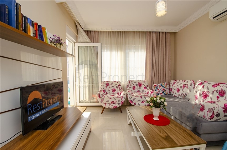 Квартира 2+1 с мебелью с видом на бассейн в Анталии