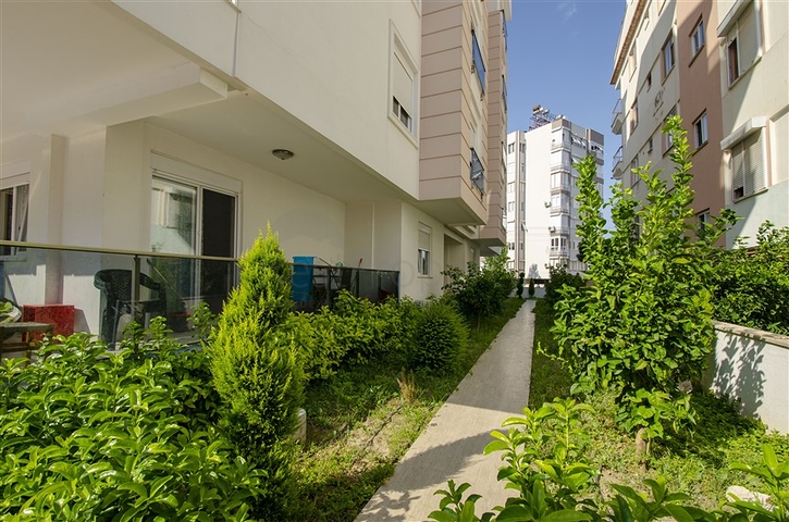 Трехкомнатная квартира с мебелью в Лимане Коньяалты Анталья