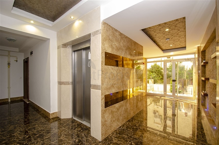 Трехкомнатная квартира с мебелью в Лимане Коньяалты Анталья