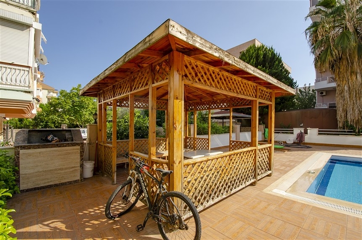 Трехкомнатная квартира с мебелью в Лимане Коньяалты Анталья