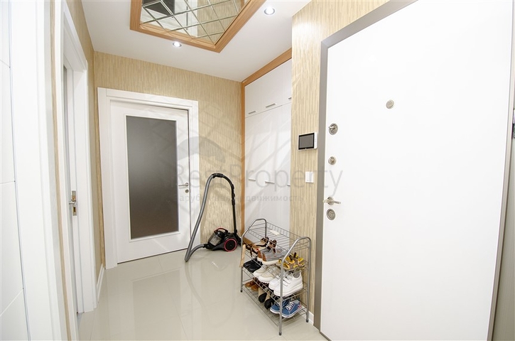 Трехкомнатная квартира с мебелью в Лимане Коньяалты Анталья