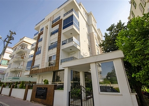 Трехкомнатная квартира с мебелью в Лимане Коньяалты Анталья