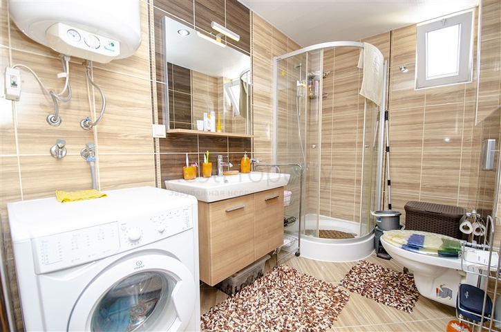 Пентхаус 5+1 с мебелью в 150 метрах от моря в Анталии