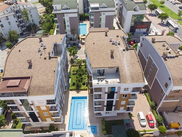 Пентхаус 5+1 с мебелью в 150 метрах от моря в Анталии