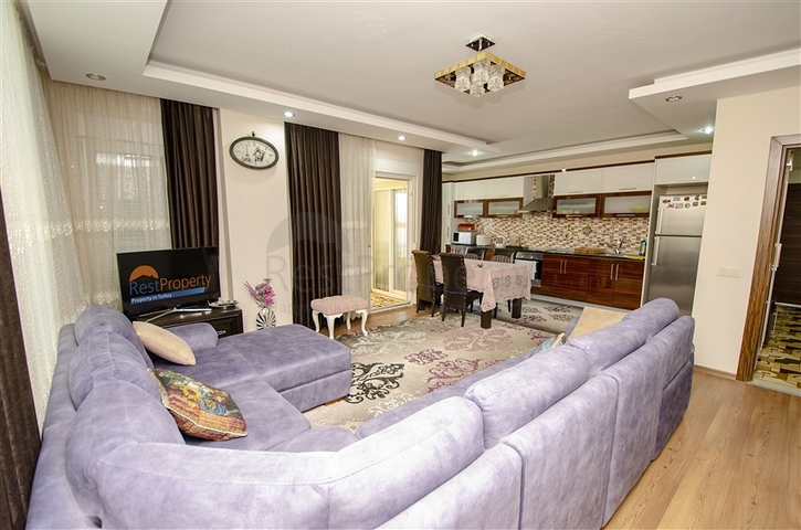 Пентхаус 5+1 с мебелью в 150 метрах от моря в Анталии