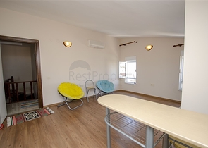 Пентхаус 5+1 с мебелью в 150 метрах от моря в Анталии