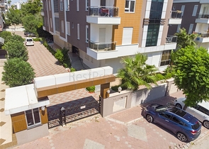 Пентхаус 5+1 с мебелью в 150 метрах от моря в Анталии