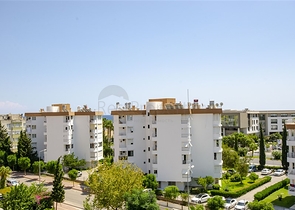 Пентхаус 5+1 с мебелью в 150 метрах от моря в Анталии