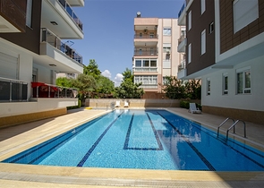 Пентхаус 5+1 с мебелью в 150 метрах от моря в Анталии