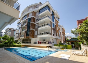 Пентхаус 5+1 с мебелью в 150 метрах от моря в Анталии