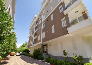 Пентхаус 5+1 с мебелью в 150 метрах от моря в Анталии