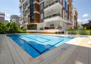 Пентхаус 5+1 с мебелью в 150 метрах от моря в Анталии