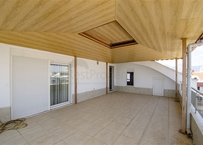 Пентхаус 5+1 с мебелью в 150 метрах от моря в Анталии