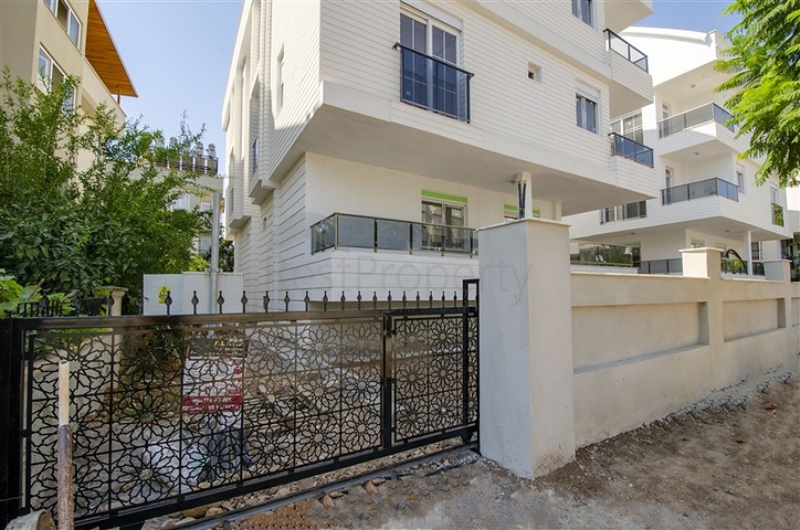 Комплекс 500 м до моря в районе Кушкаваи Коньяалты