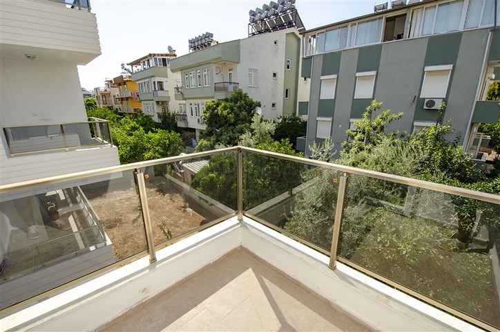 Комплекс 500 м до моря в районе Кушкаваи Коньяалты