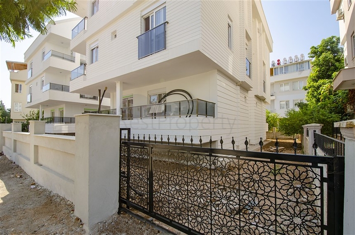 Комплекс 500 м до моря в районе Кушкаваи Коньяалты