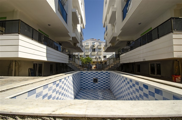 Комплекс 500 м до моря в районе Кушкаваи Коньяалты