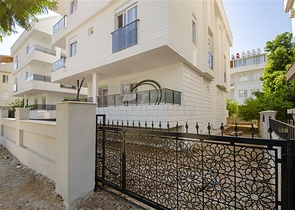 Комплекс 500 м до моря в районе Кушкаваи Коньяалты